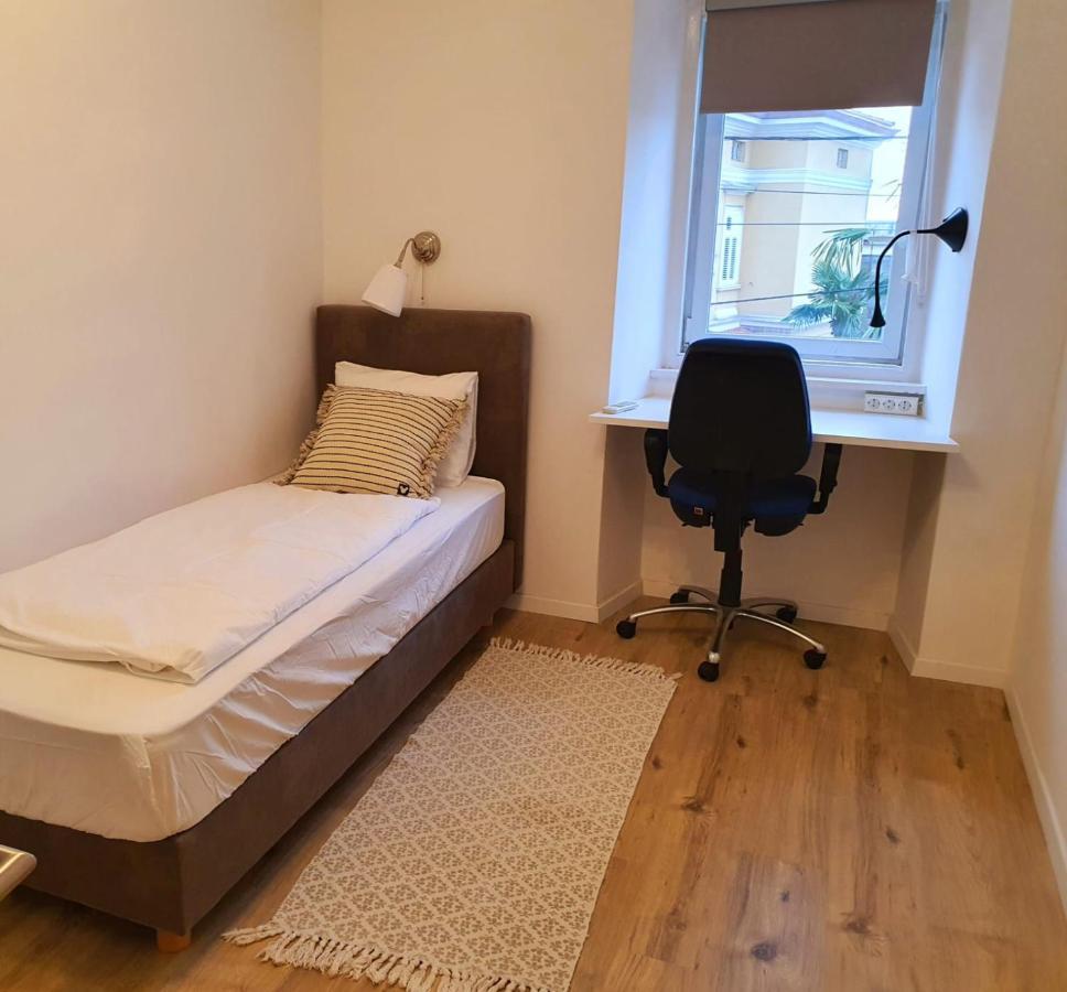 2 Bedroom Near Center Apartment *